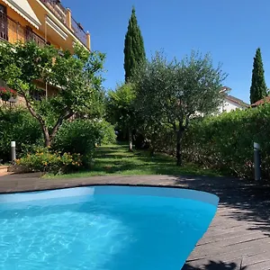 villa-pineland.hotelitalianriviera.com/
